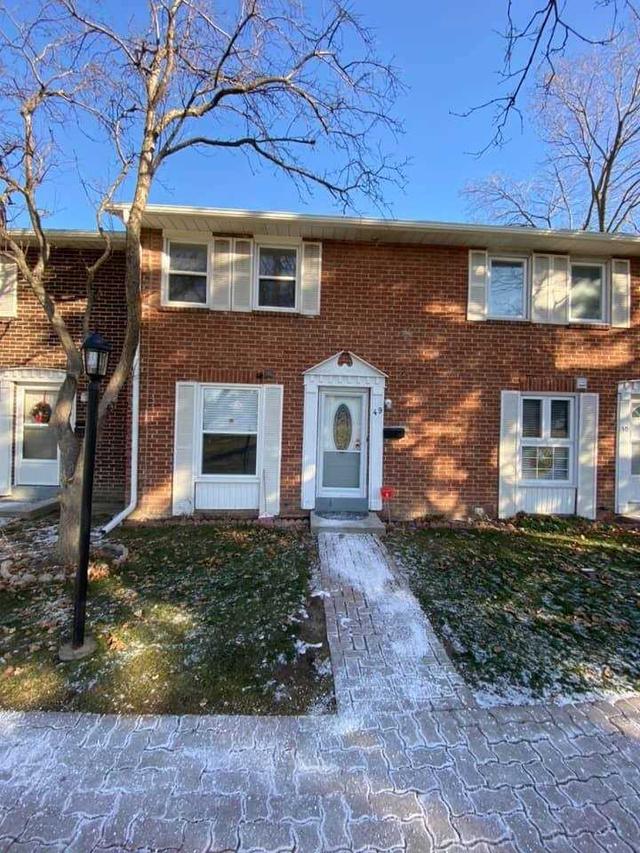 49 - 71 Cass Ave, Townhouse with 3 bedrooms, 2 bathrooms and 1 parking in Toronto ON | Image 1