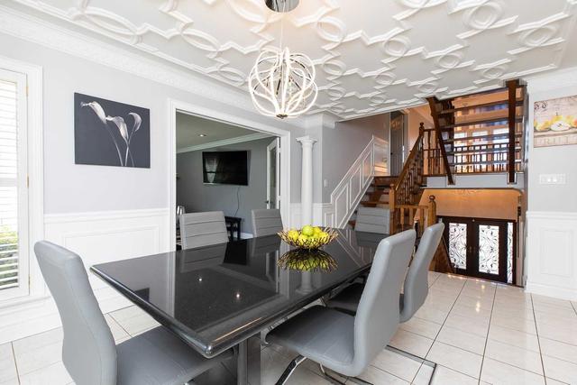 1 Goldpark Crt, House detached with 5 bedrooms, 5 bathrooms and 11 parking in Vaughan ON | Image 5