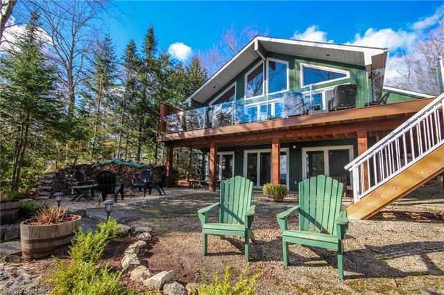 420 Mallory Beach Road, House detached with 4 bedrooms, 3 bathrooms and 6 parking in South Bruce Peninsula ON | Image 4