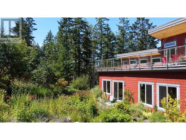 12895 - 12899 Sunshine Coast Highway, House detached with 3 bedrooms, 3 bathrooms and null parking in Sunshine Coast A BC | Image 6