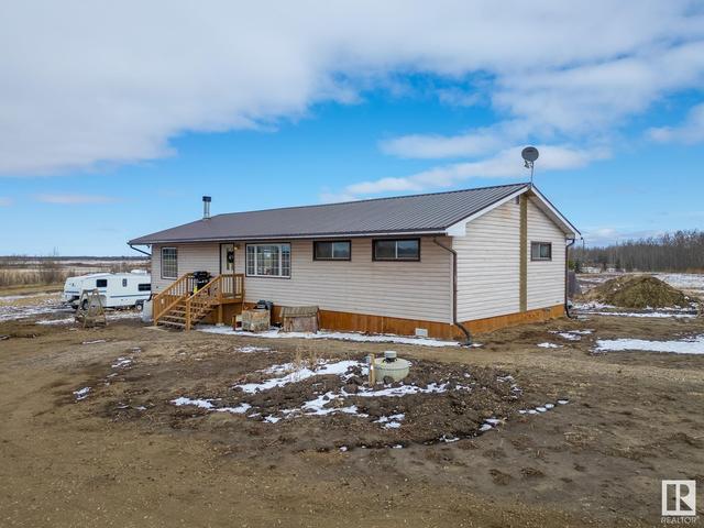 554066 Rge Rd 192, House detached with 3 bedrooms, 1 bathrooms and null parking in Lamont County AB | Image 2