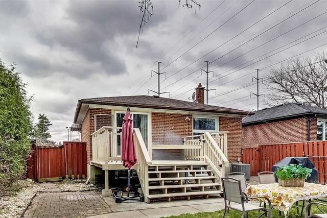 746 Brimorton Dr, House detached with 3 bedrooms, 2 bathrooms and 4 parking in Toronto ON | Image 29