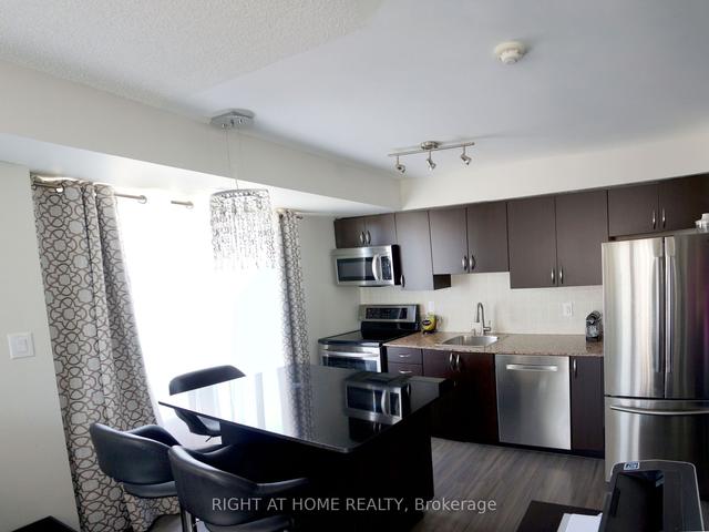 302 - 801 Sheppard Ave W, Condo with 2 bedrooms, 1 bathrooms and 1 parking in Toronto ON | Image 5