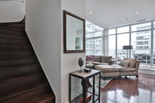 uph10 - 21 Nelson St, Condo with 2 bedrooms, 3 bathrooms and 1 parking in Toronto ON | Image 8