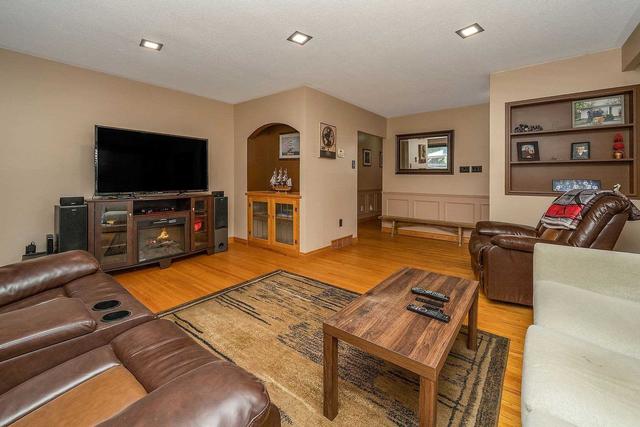 55 Farmington Dr, House detached with 2 bedrooms, 2 bathrooms and 5 parking in Brampton ON | Image 11