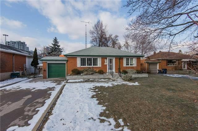 130 Upper Canada Dr, House detached with 3 bedrooms, 3 bathrooms and 2 parking in Toronto ON | Image 1