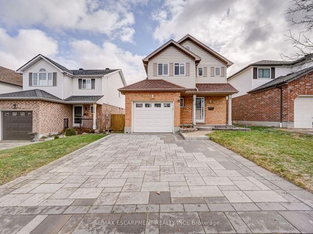 216 Pastern Tr, House detached with 3 bedrooms, 3 bathrooms and 3 parking in Waterloo ON | Image 1