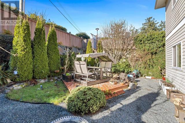 1 - 2740 Stautw Rd, House detached with 3 bedrooms, 3 bathrooms and 2 parking in East Saanich 2 BC | Image 43