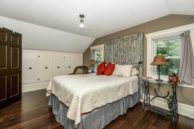 420 Queen St W, House detached with 3 bedrooms, 2 bathrooms and 6 parking in Wellington North ON | Image 13