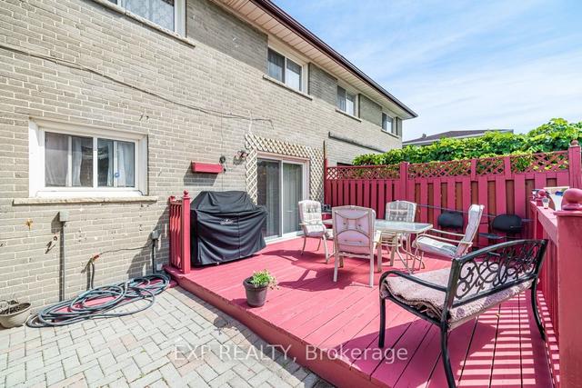 110 Navenby Cres, House semidetached with 4 bedrooms, 3 bathrooms and 6 parking in Toronto ON | Image 22