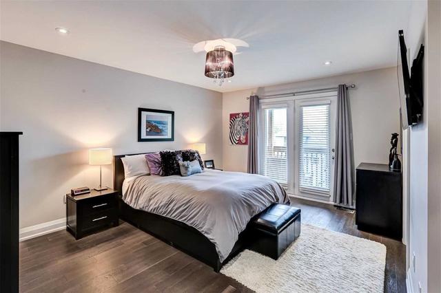 1067 Shaw Dr, House semidetached with 3 bedrooms, 4 bathrooms and 3 parking in Mississauga ON | Image 11