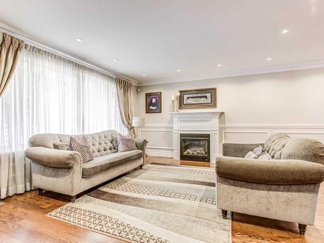 79 Baycrest Ave, House detached with 5 bedrooms, 5 bathrooms and 2 parking in Toronto ON | Image 23