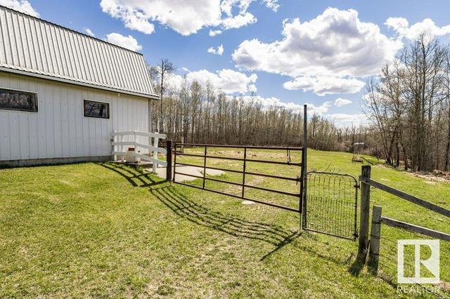 37 - 52561 Rge Rd 214, House detached with 4 bedrooms, 3 bathrooms and null parking in Strathcona County AB | Image 32