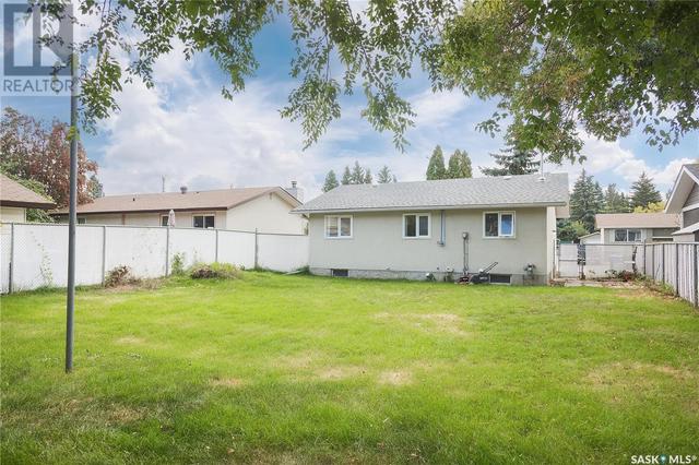 1130 Knox Place, House detached with 4 bedrooms, 1 bathrooms and null parking in Prince Albert SK | Image 23