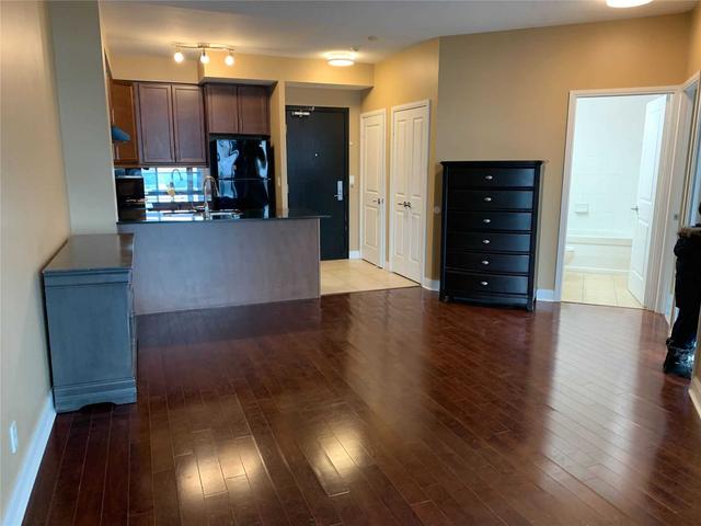 810 - 90 Absolute Ave, Condo with 2 bedrooms, 1 bathrooms and 1 parking in Mississauga ON | Image 11