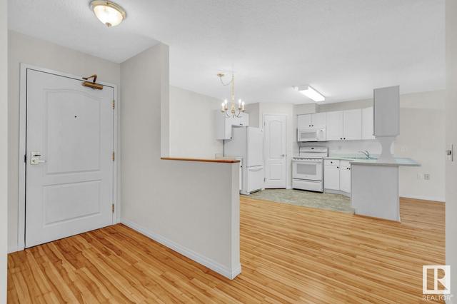 235 - 13441 127 St Nw, Condo with 2 bedrooms, 1 bathrooms and null parking in Edmonton AB | Image 5