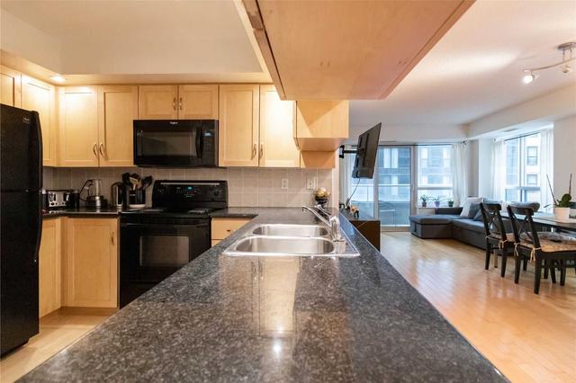 940 - 250 Wellington St W, Condo with 2 bedrooms, 2 bathrooms and 0 parking in Toronto ON | Image 22