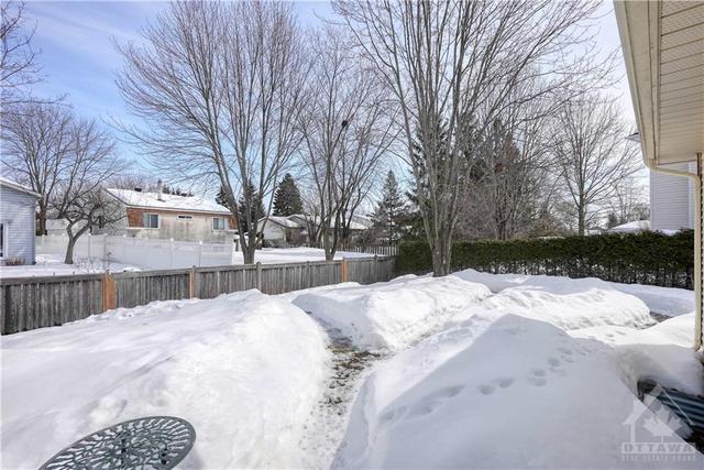 1221 Whiterock Street, House detached with 3 bedrooms, 2 bathrooms and 3 parking in Ottawa ON | Image 25