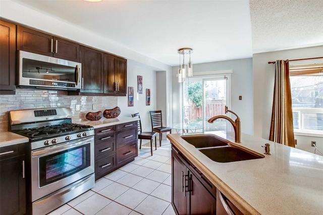 5447 Longford Dr, House semidetached with 4 bedrooms, 4 bathrooms and 3 parking in Mississauga ON | Image 4