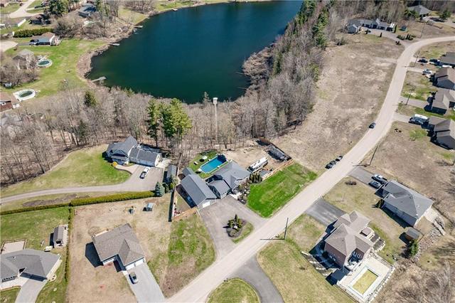 37 Lakeridge Trail, House detached with 3 bedrooms, 4 bathrooms and 8 parking in Whitewater Region ON | Image 29