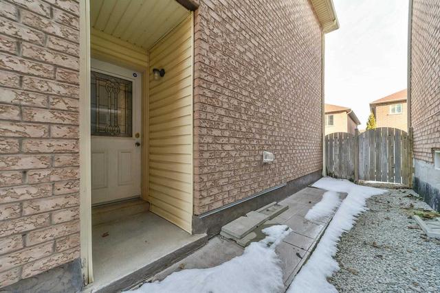 56 Leagate St, House detached with 4 bedrooms, 4 bathrooms and 6 parking in Brampton ON | Image 32