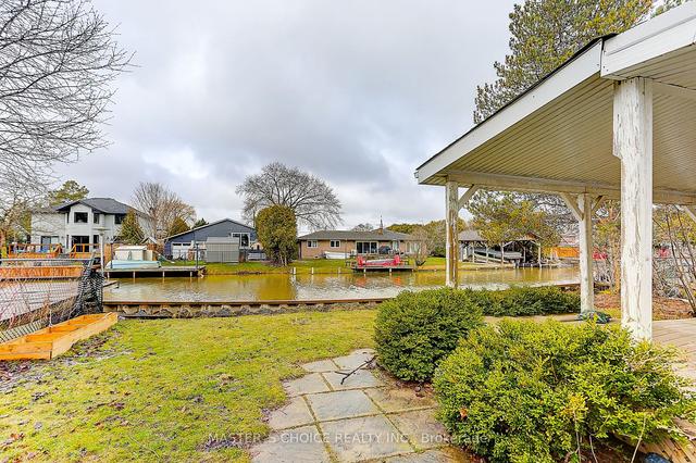 708 Lake Dr S, House detached with 2 bedrooms, 1 bathrooms and 3 parking in Georgina ON | Image 38