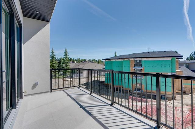 6 Straddock Bay Sw, House detached with 4 bedrooms, 3 bathrooms and 4 parking in Calgary AB | Image 37