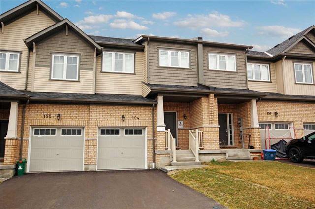 104 Nearco Gate, House attached with 3 bedrooms, 3 bathrooms and 1 parking in Oshawa ON | Image 2