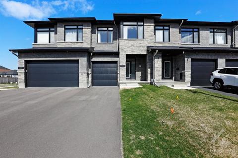 1003 Eider Street, Townhouse with 3 bedrooms, 3 bathrooms and 3 parking in Ottawa ON | Card Image