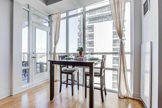 1305 - 500 St Clair Ave W, Condo with 2 bedrooms, 2 bathrooms and 1 parking in Toronto ON | Image 11