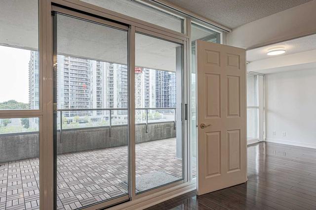 811 - 23 Hollywood Ave, Condo with 1 bedrooms, 1 bathrooms and 1 parking in Toronto ON | Image 23