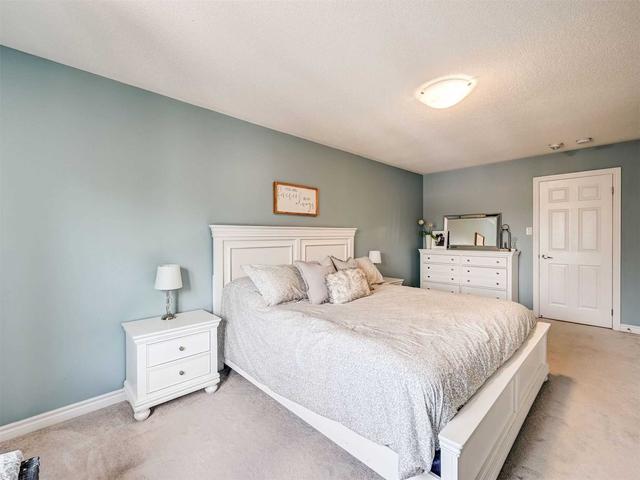 71 Ridgegate Cres, House attached with 3 bedrooms, 3 bathrooms and 4 parking in Halton Hills ON | Image 16