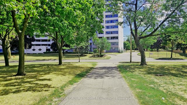 603 - 530 Lolita Gardens, Condo with 3 bedrooms, 1 bathrooms and 1 parking in Mississauga ON | Image 27