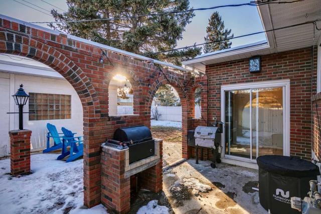 145 Hanover Road Sw, House detached with 3 bedrooms, 2 bathrooms and 4 parking in Calgary AB | Image 40