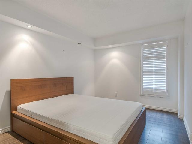thb - 12 Portland St, Townhouse with 1 bedrooms, 1 bathrooms and 1 parking in Toronto ON | Image 18