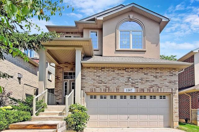 1367 Boulder Creek Cres, House detached with 4 bedrooms, 4 bathrooms and 4 parking in Mississauga ON | Image 1