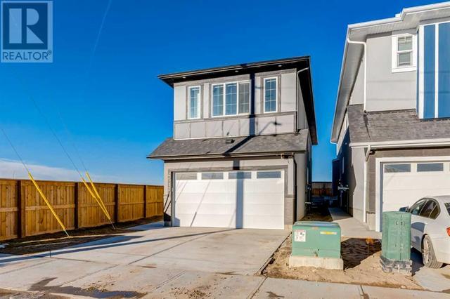 4512 84 Avenue Ne, House detached with 7 bedrooms, 4 bathrooms and 4 parking in Calgary AB | Image 2