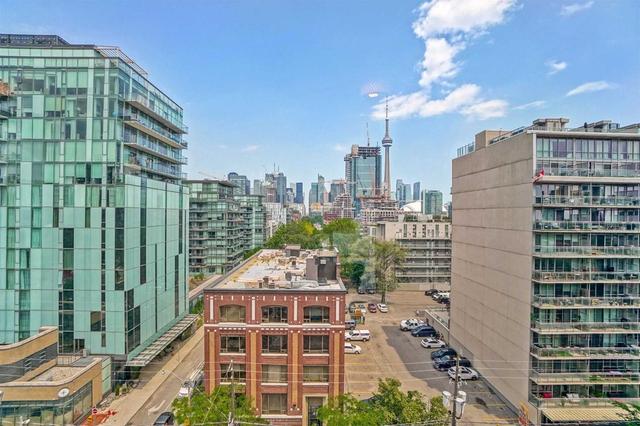 805 - 60 Bathurst St, Condo with 1 bedrooms, 2 bathrooms and 1 parking in Toronto ON | Image 11
