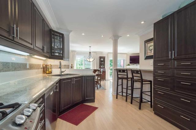 30 - 2250 Rockingham Dr, Townhouse with 3 bedrooms, 4 bathrooms and 2 parking in Oakville ON | Image 6