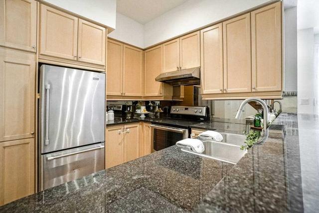 th16 - 1 Rean Dr, Townhouse with 3 bedrooms, 3 bathrooms and 1 parking in Toronto ON | Image 4