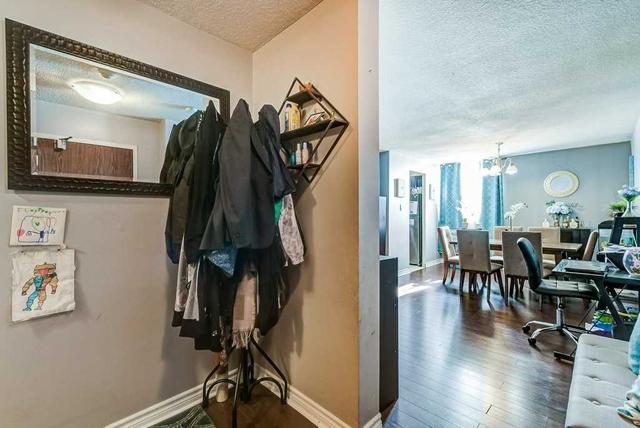 901 - 15 Kensington Rd, Condo with 2 bedrooms, 2 bathrooms and 1 parking in Brampton ON | Image 12
