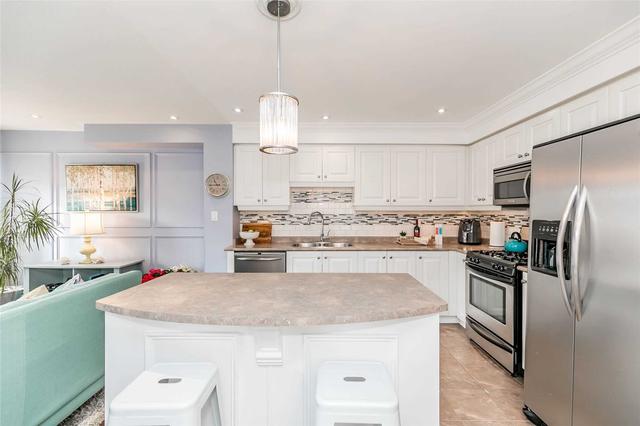 59 Meadowhawk Tr, House semidetached with 3 bedrooms, 4 bathrooms and 3 parking in Bradford West Gwillimbury ON | Image 3