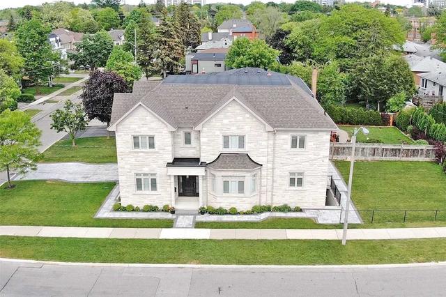 183 Connaught Ave, House detached with 4 bedrooms, 6 bathrooms and 6 parking in Toronto ON | Image 1