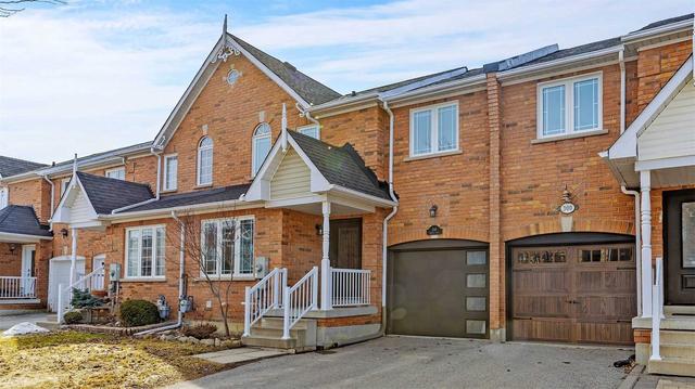 298 Marble Pl, House attached with 3 bedrooms, 3 bathrooms and 3 parking in Newmarket ON | Image 1