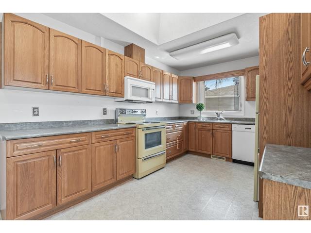 10320 47 St Nw, House detached with 4 bedrooms, 2 bathrooms and 4 parking in Edmonton AB | Image 10