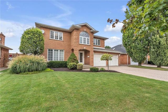 7689 Mount Carmel Boulevard, House detached with 4 bedrooms, 3 bathrooms and 6 parking in Niagara Falls ON | Image 1