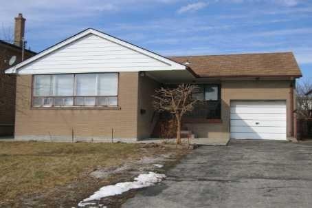 40 Mcadam Ave, House detached with 3 bedrooms, 2 bathrooms and 6 parking in Toronto ON | Image 1