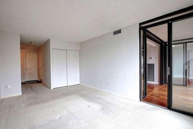 903 - 33 Elmhurst Ave, Condo with 2 bedrooms, 2 bathrooms and 1 parking in Toronto ON | Image 20