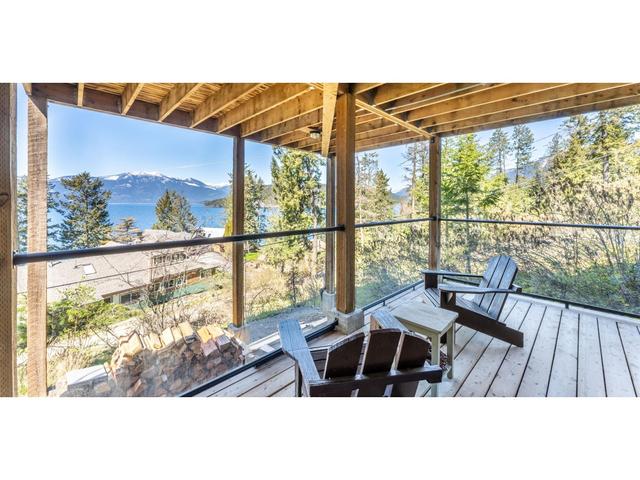 14533 Smith Road, House detached with 4 bedrooms, 3 bathrooms and null parking in Central Kootenay A BC | Image 41