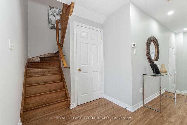 8 Trudelle Cres, House semidetached with 3 bedrooms, 3 bathrooms and 3 parking in Brampton ON | Image 11